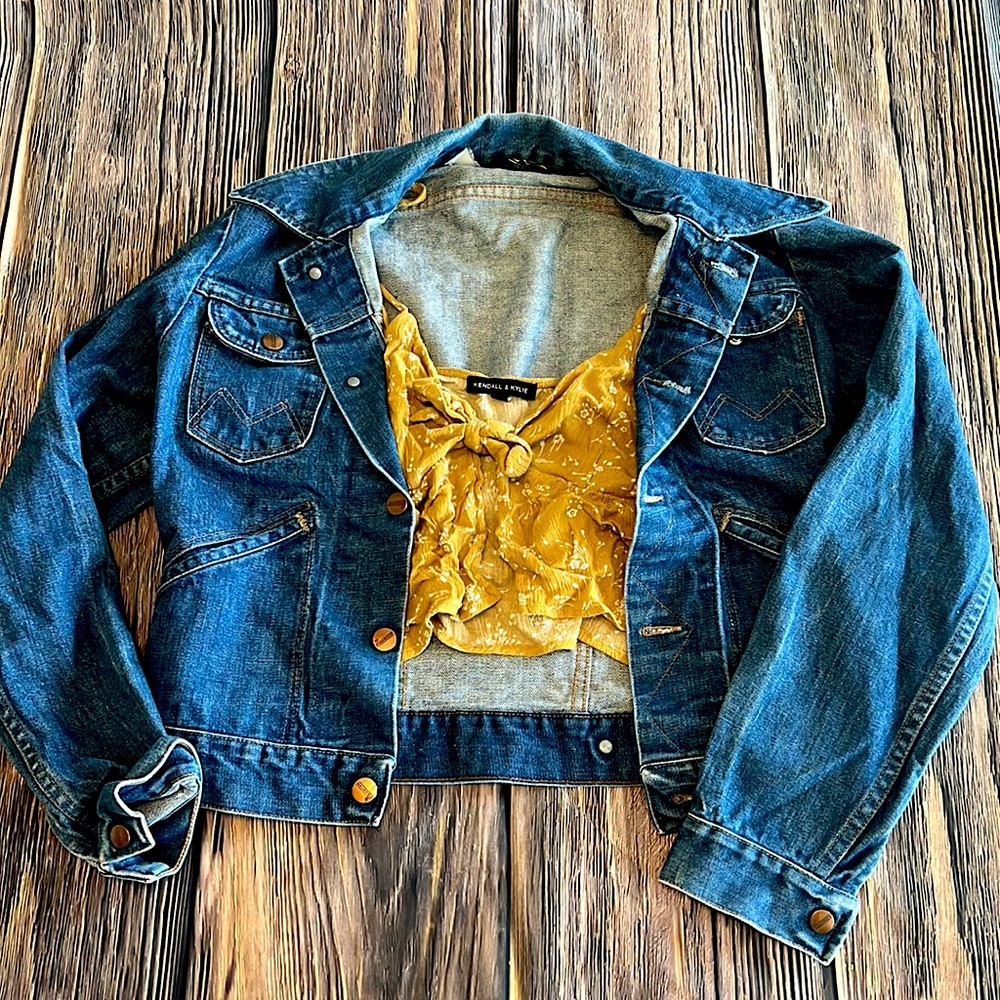 Kendall & Kylie Knot Crop Top